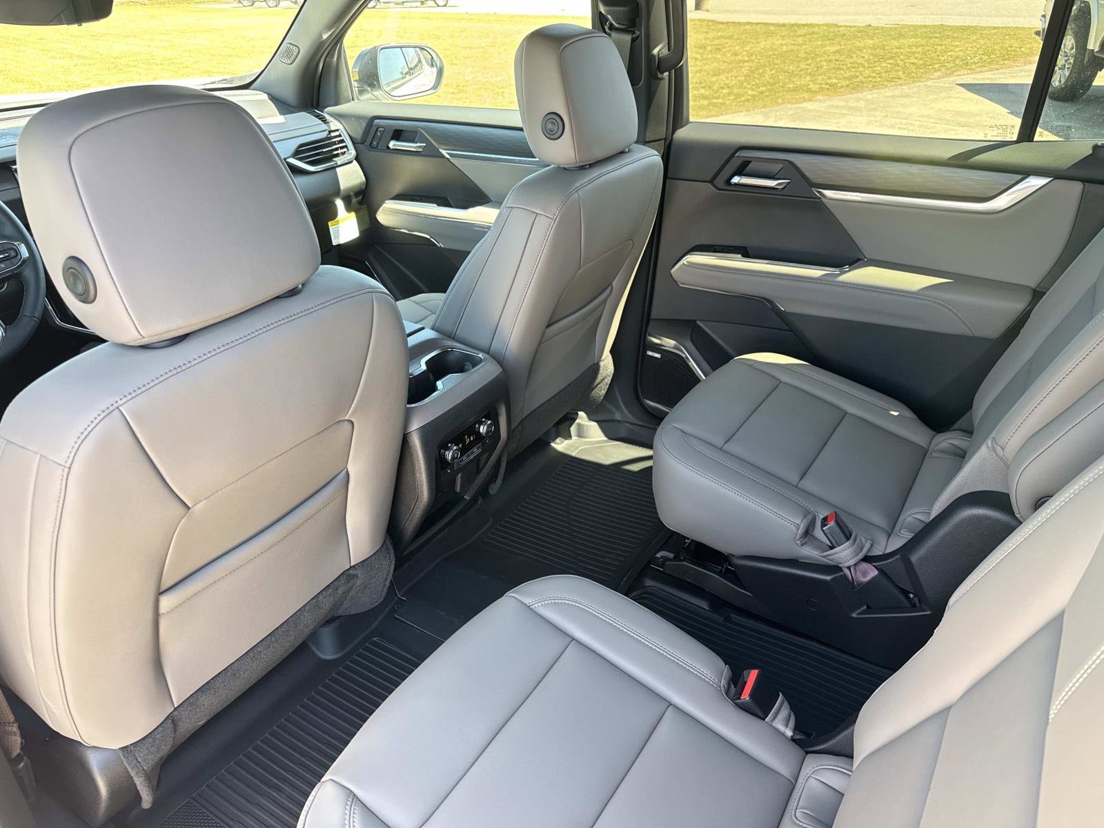 2026 GMC Acadia Elevation - Photo 15