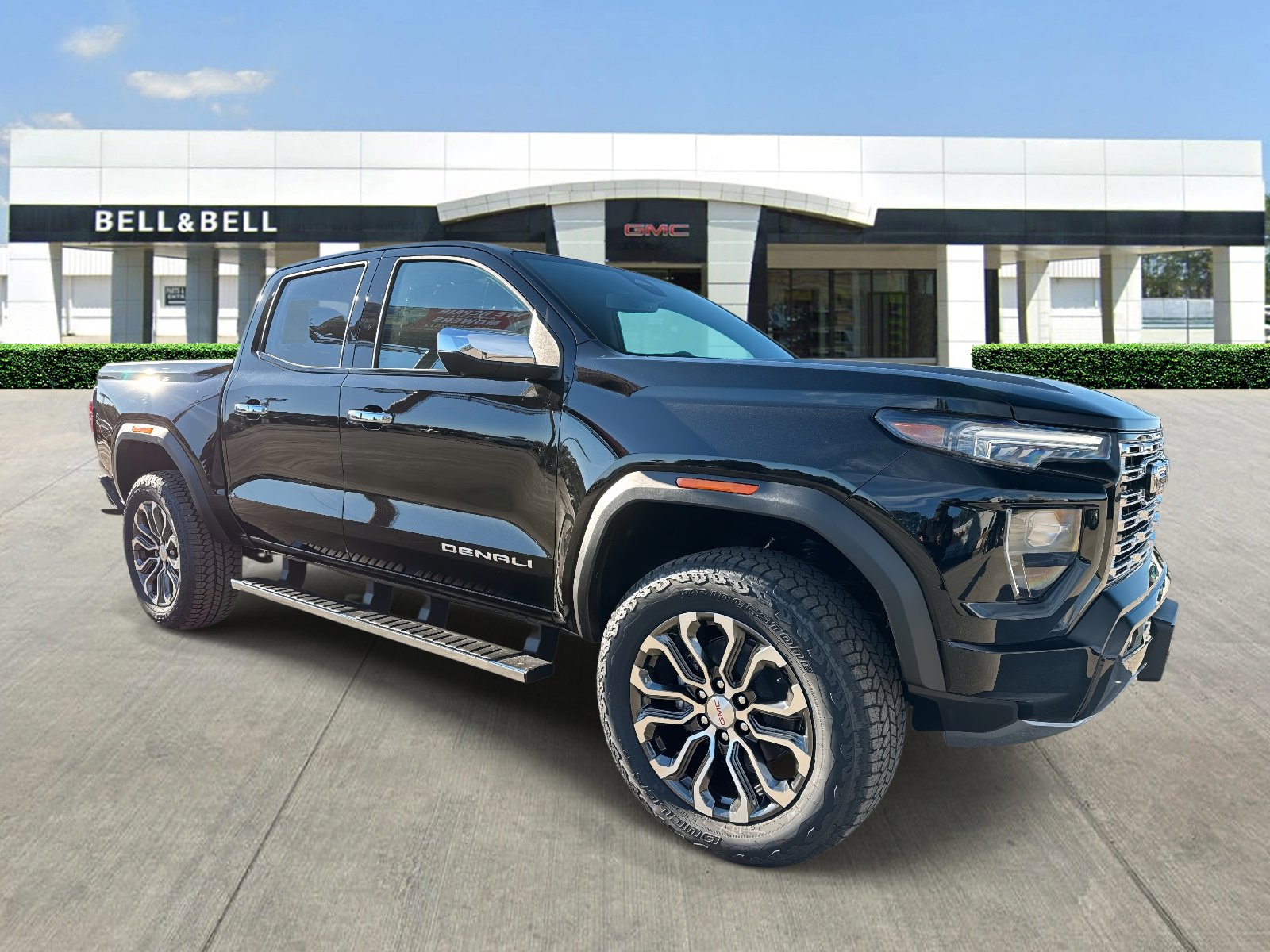 2026 GMC Canyon Denali's photo