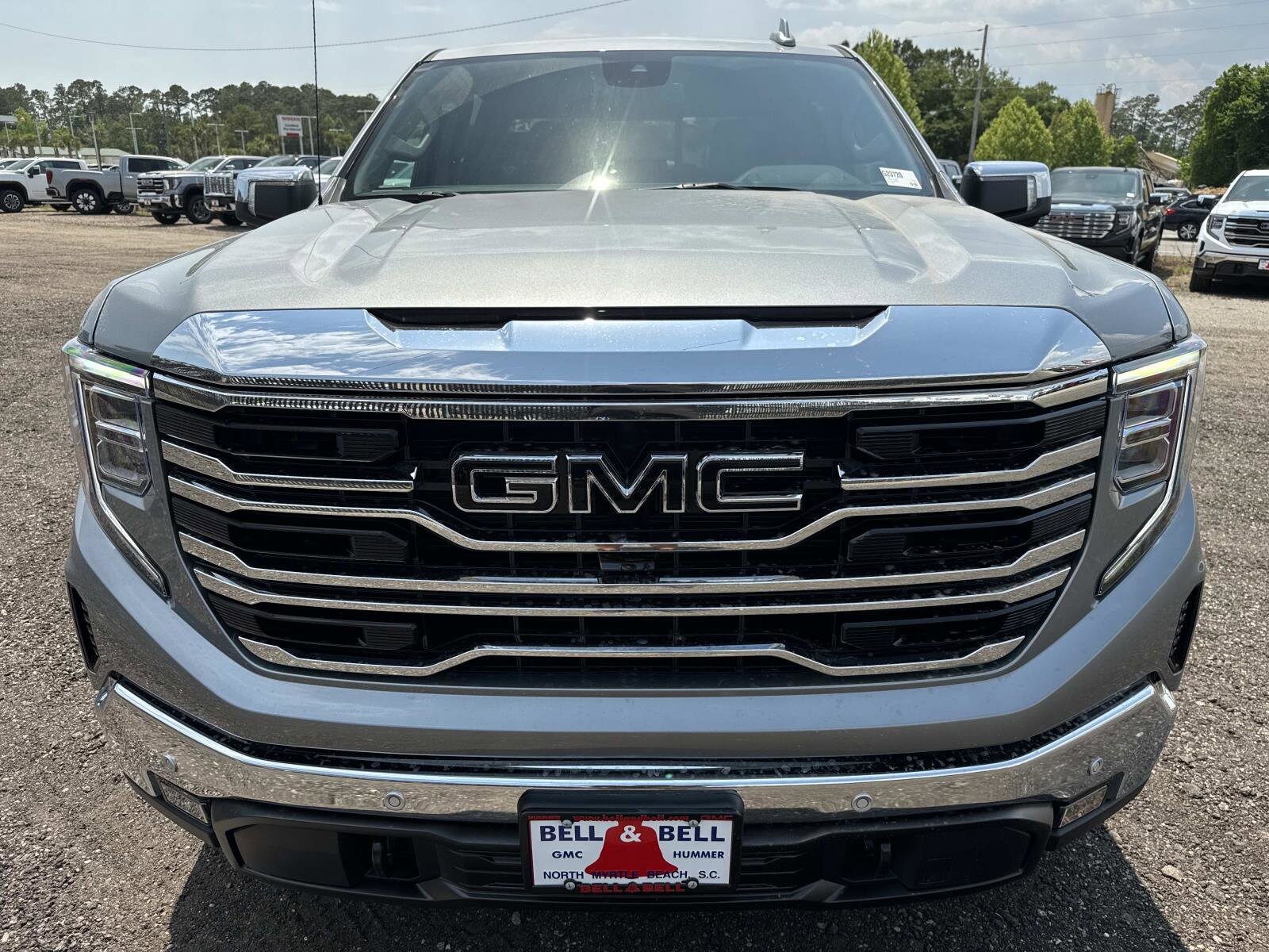 2026 GMC Sierra 1500 SLT - Photo 8