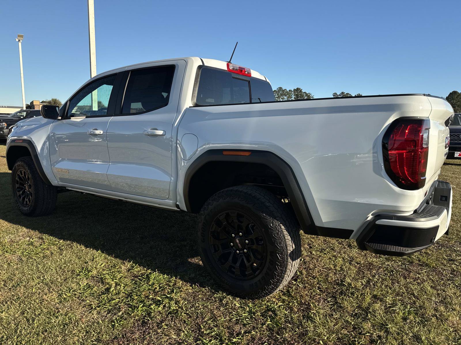 2026 GMC Canyon Elevation - Photo 5