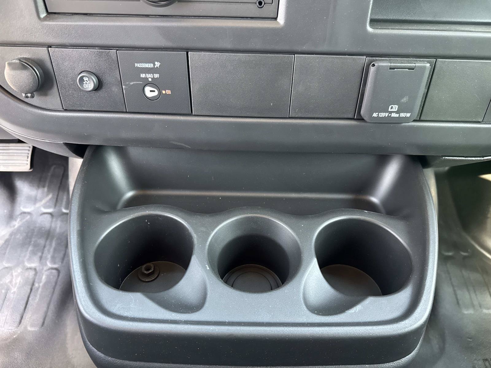 2026 GMC Savana Cargo Work Van - Photo 26