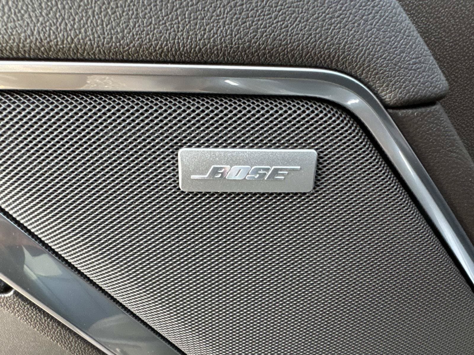2026 GMC Sierra 1500 SLT - Photo 23