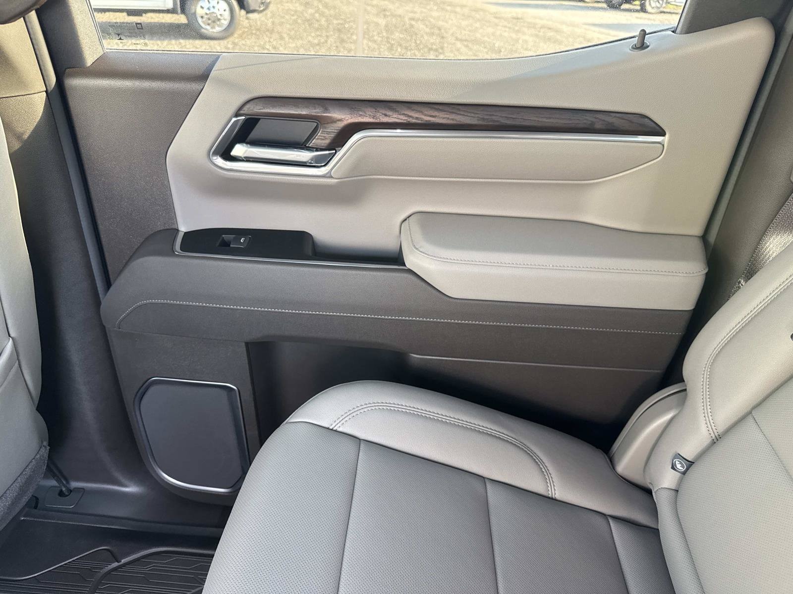 2026 GMC Sierra 1500 SLT - Photo 17
