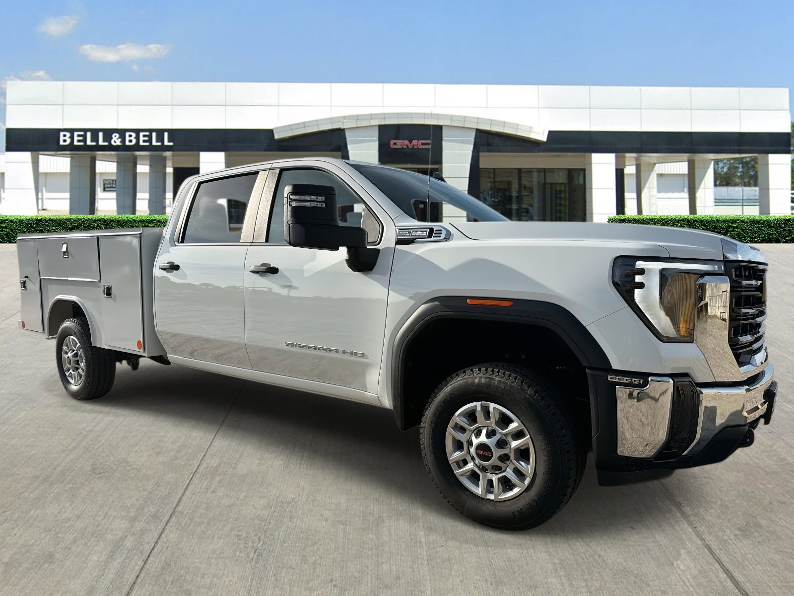 2026 GMC Sierra 2500HD Pro's photo