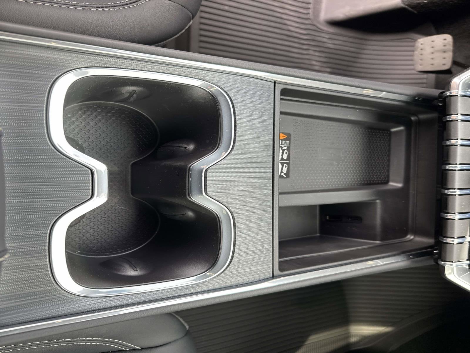 2026 GMC Acadia Elevation - Photo 31