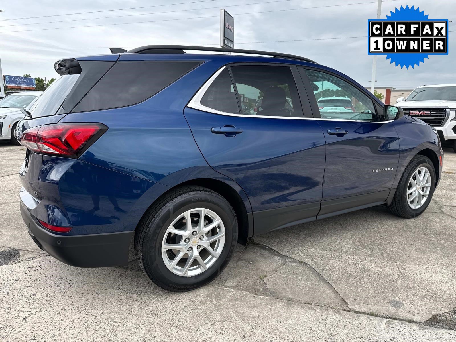 2022 Chevrolet Equinox LT photo 3