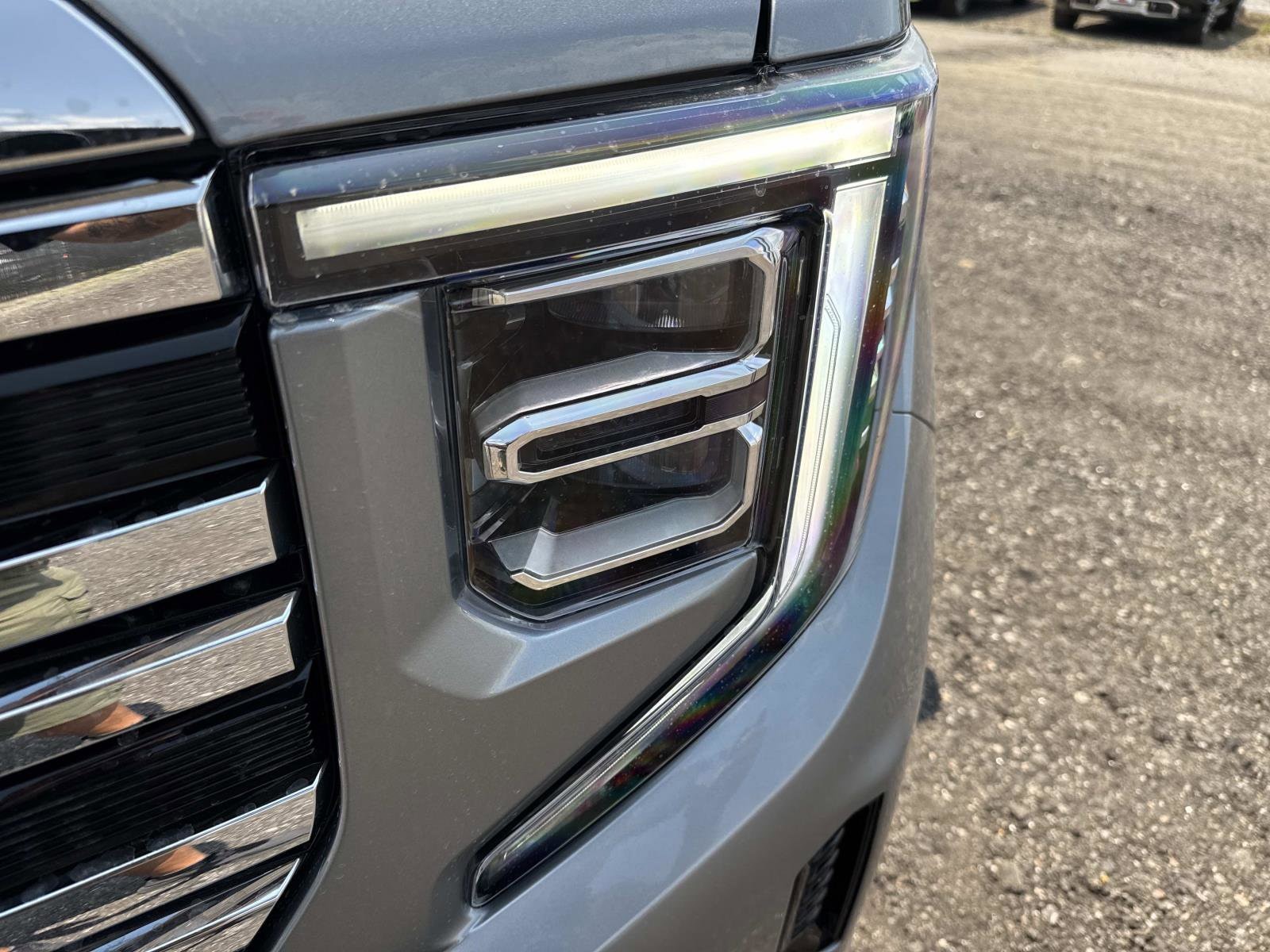 2026 GMC Sierra 1500 SLT - Photo 9