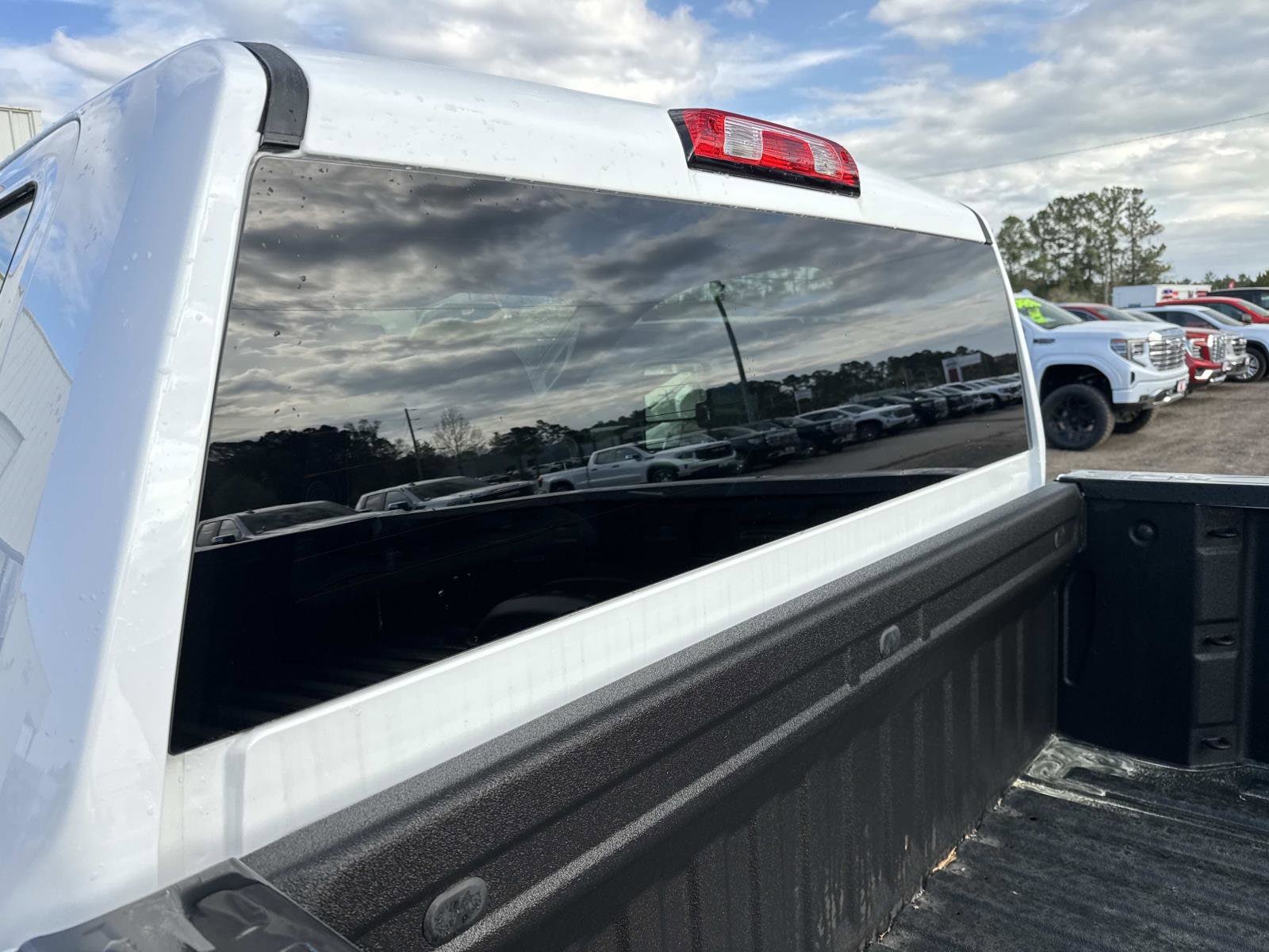 2025 GMC Sierra 3500HD Pro - Photo 11