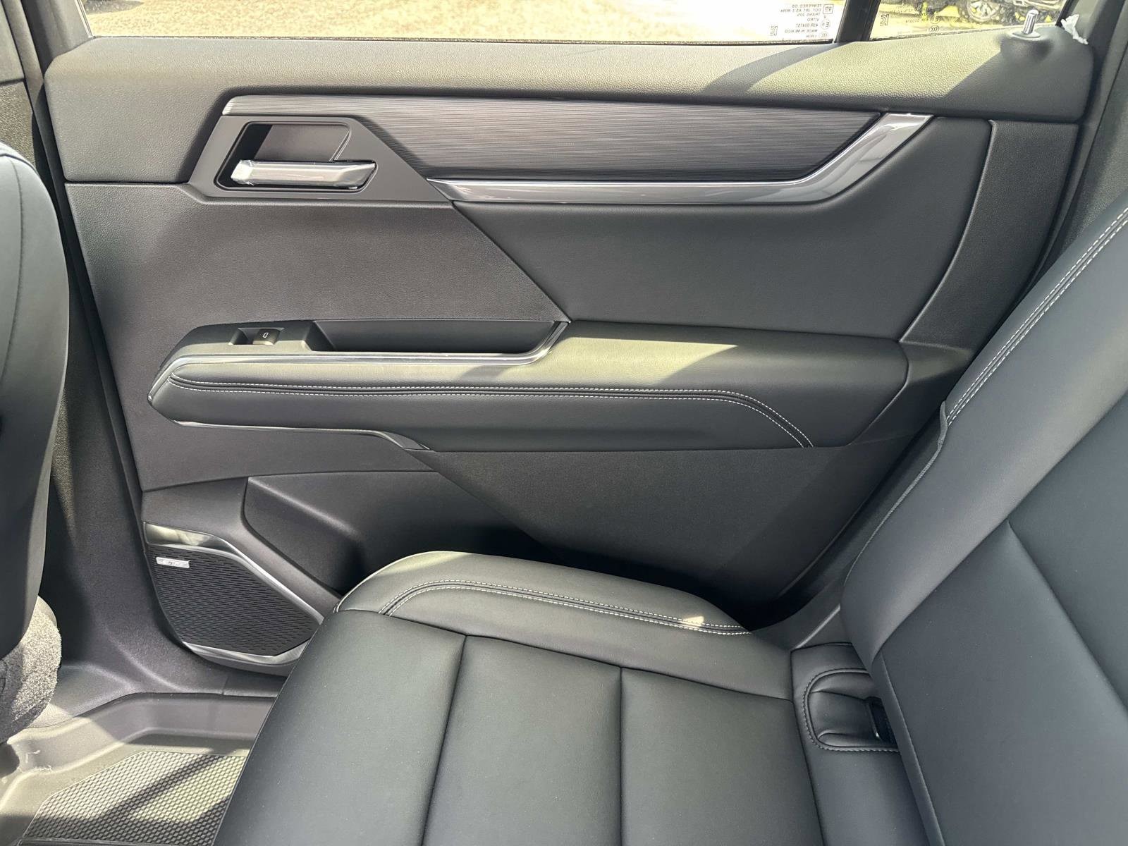 2026 GMC Acadia Elevation - Photo 16