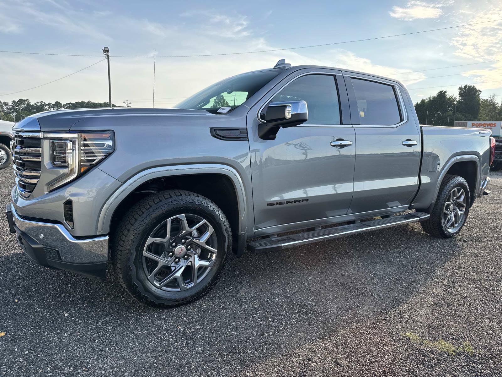 2026 GMC Sierra 1500 SLT - Photo 6