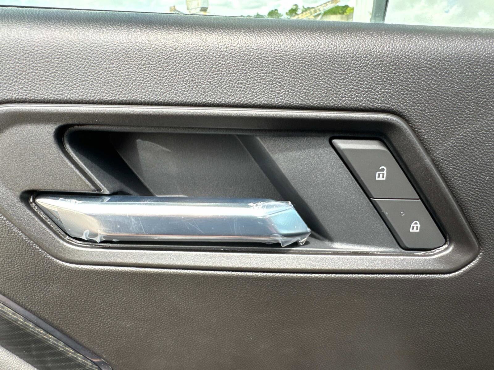 2025 GMC Canyon AT4 - Photo 23
