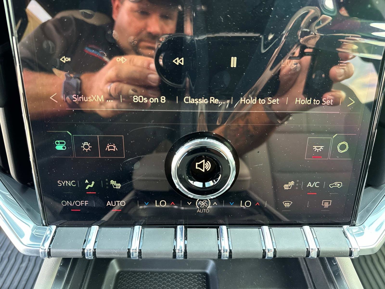 2026 GMC Acadia Elevation - Photo 30