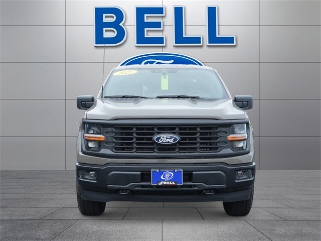 2025 Ford F-150 STX photo 4