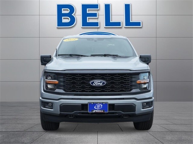 2025 Ford F-150 STX photo 4