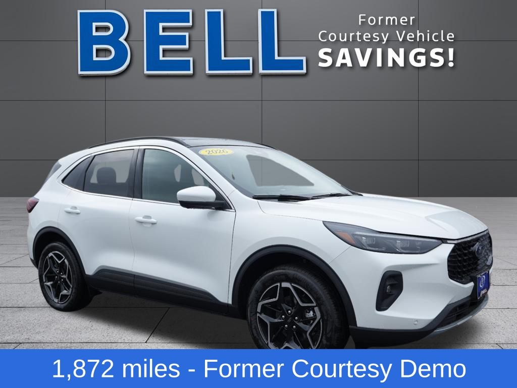 2026 Ford Escape Platinum's photo