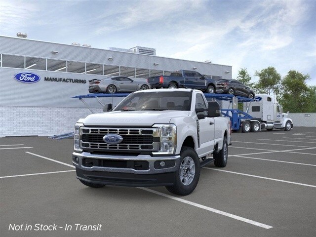 2026 Ford F-350 XLT photo 3