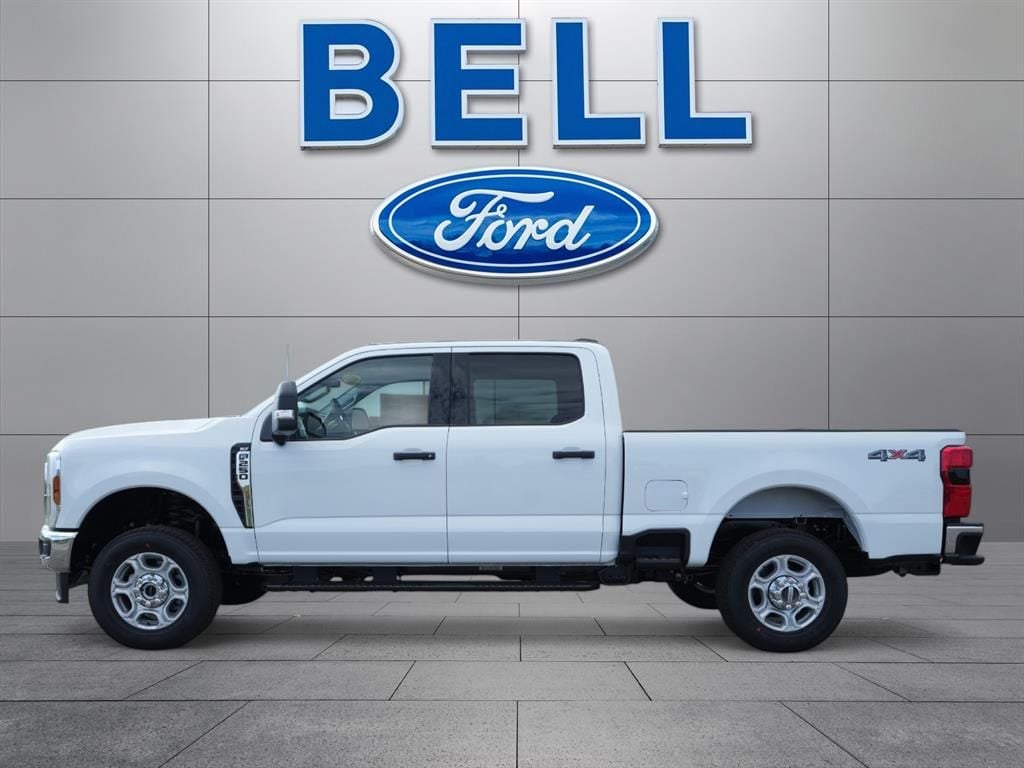 New 2026 Ford F-250 XLT Truck Crew Cab