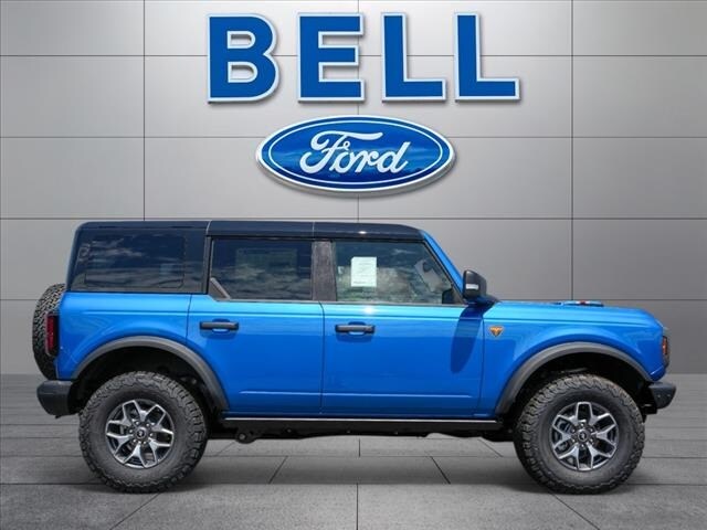 2025 Ford Bronco Badlands photo 3