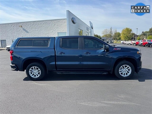 2020 Chevrolet Silverado 1500 RST photo 2
