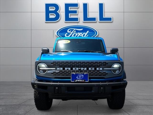 2025 Ford Bronco Badlands photo 2