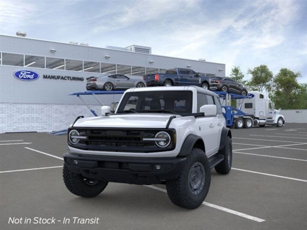 New 2025 Ford Bronco Outer Banks SUV