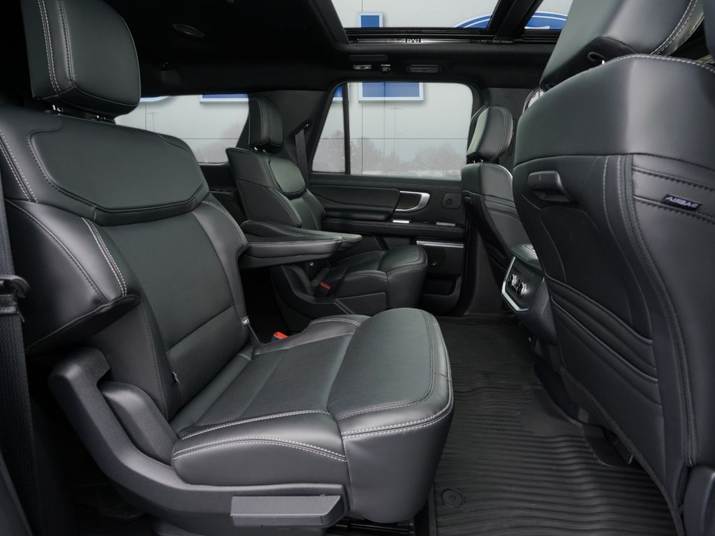 2025 Ford Expedition MAX Platinum - Photo 24