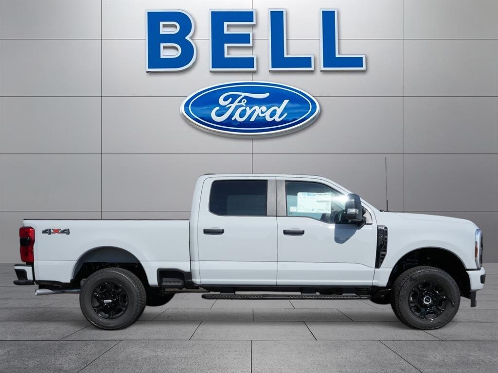 New 2026 Ford F-350 XL Truck Crew Cab