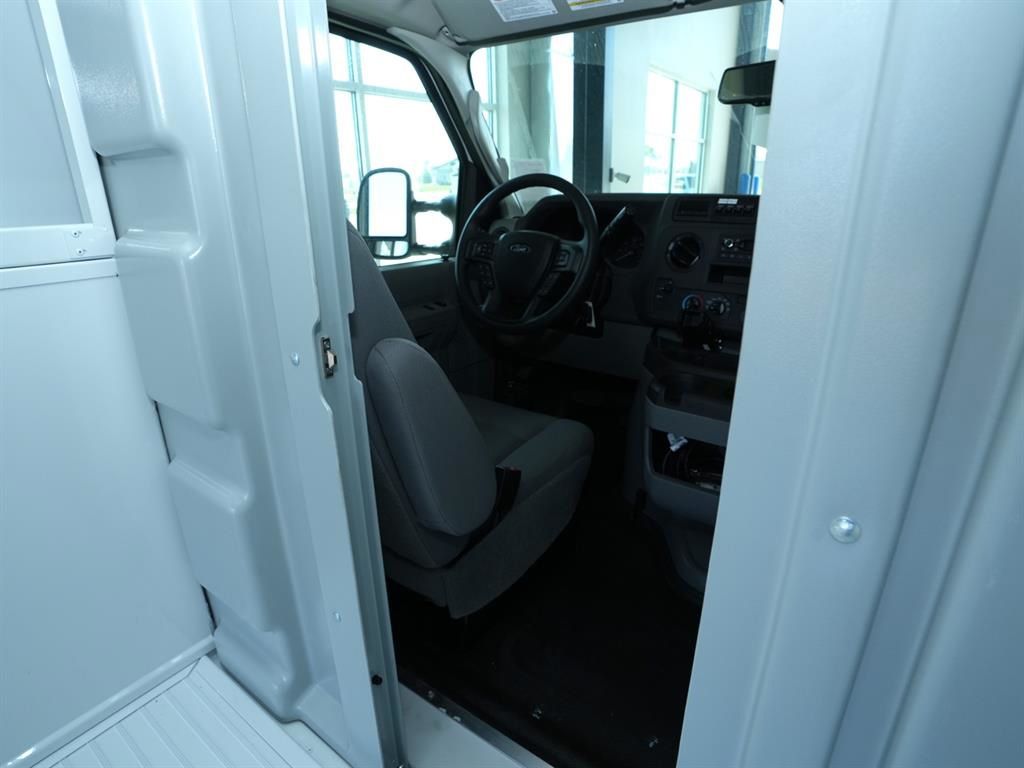 2026 Ford E-Series Cutaway Base - Photo 24