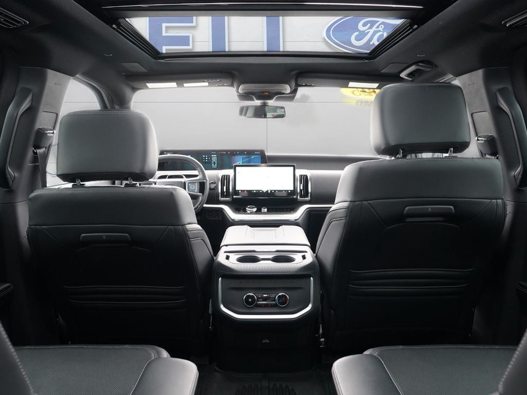 2025 Ford Expedition MAX Platinum - Photo 31