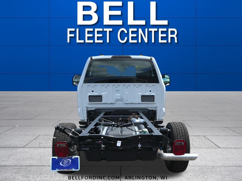 2025 Ford F-350 Super Duty Chassis Cab XLT - Photo 9