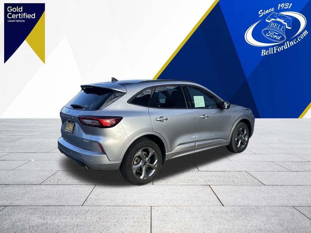 2023 Ford Escape ST-Line photo 3