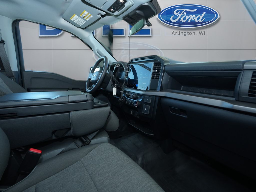 2025 Ford F-150 XL - Photo 20
