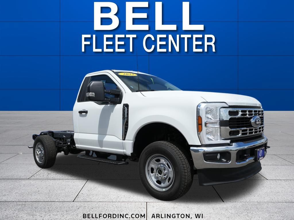 2025 Ford F-350 Super Duty Chassis Cab XLT's photo