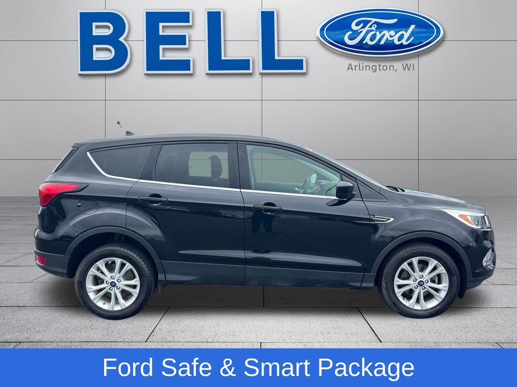 Used 2019 Ford Escape SE with VIN 1FMCU0GD9KUA59775 for sale in Arlington, WI