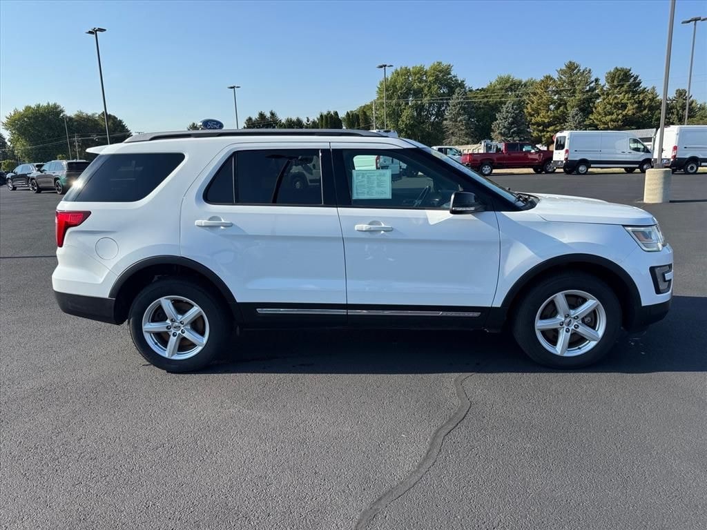 Used 2017 Ford Explorer XLT SUV