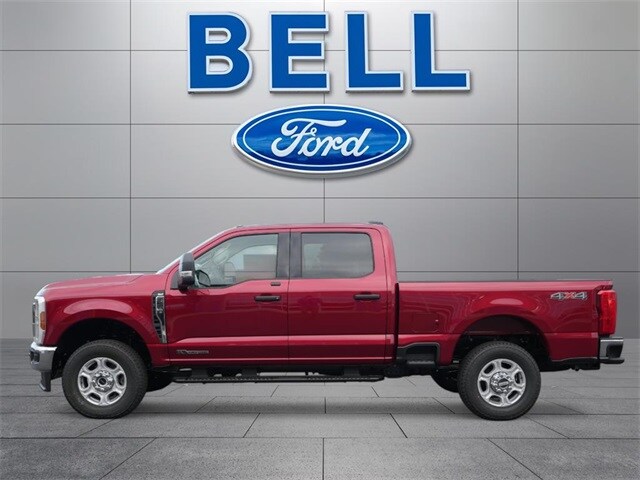 2026 Ford F-350 XLT photo 2