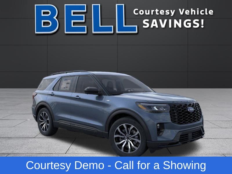 2026 Ford Explorer ST-LINE's photo