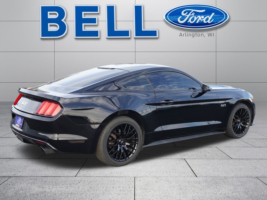 2017 Ford Mustang GT photo 3