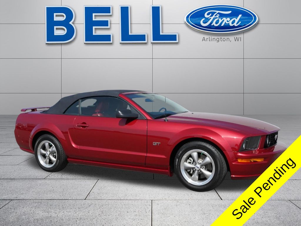 2006 Ford Mustang GT Premium's photo