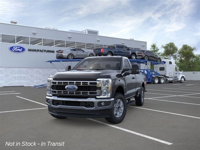2026 Ford F-350 XLT photo 3