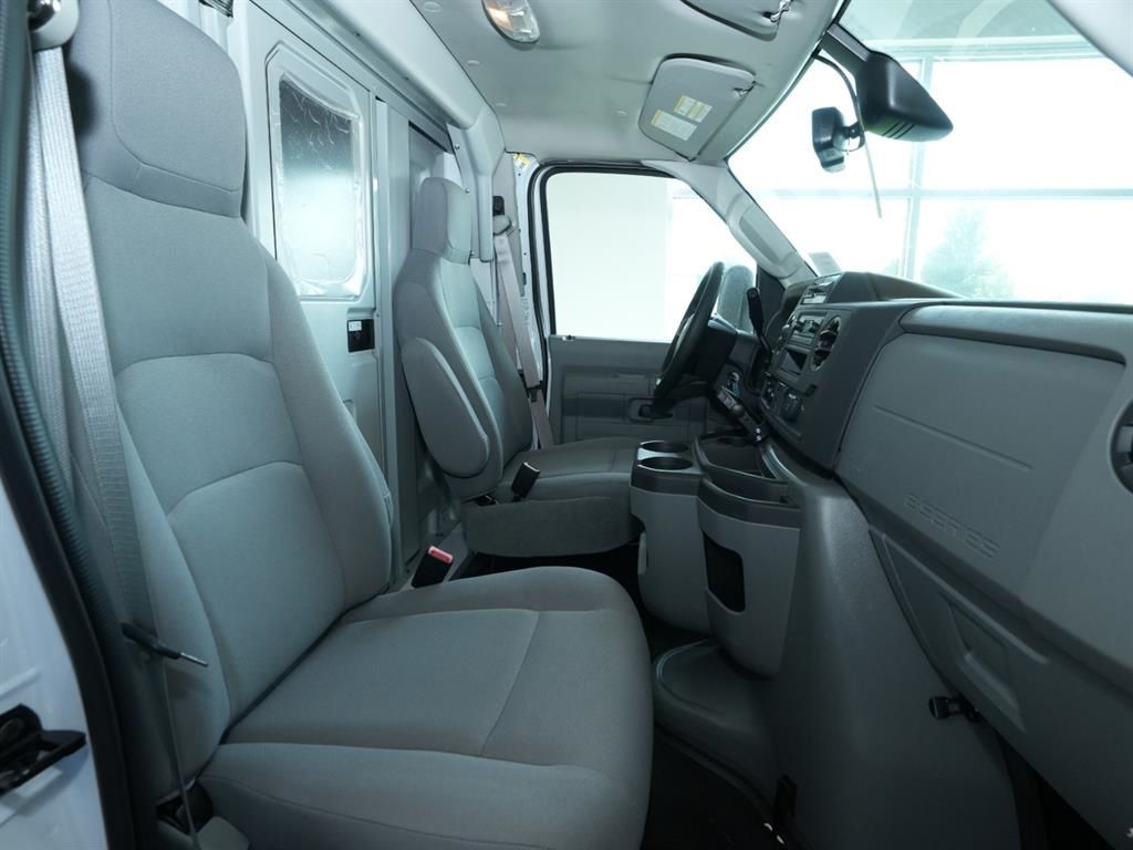 2026 Ford E-Series Cutaway Base - Photo 14