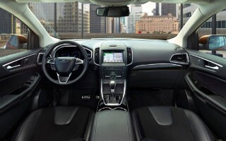 2017 Ford Edge interior