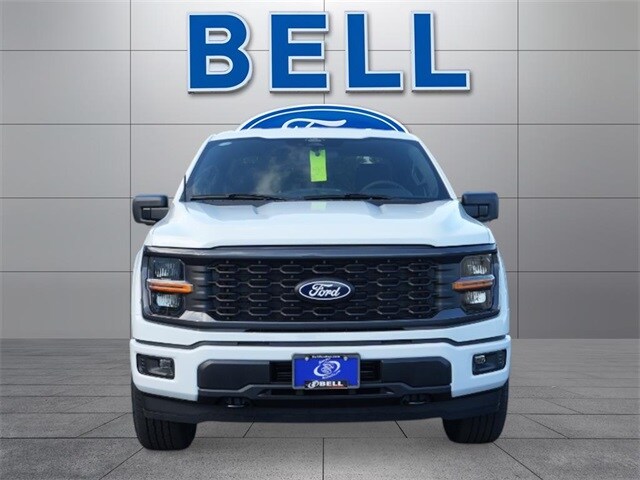2025 Ford F-150 STX photo 4