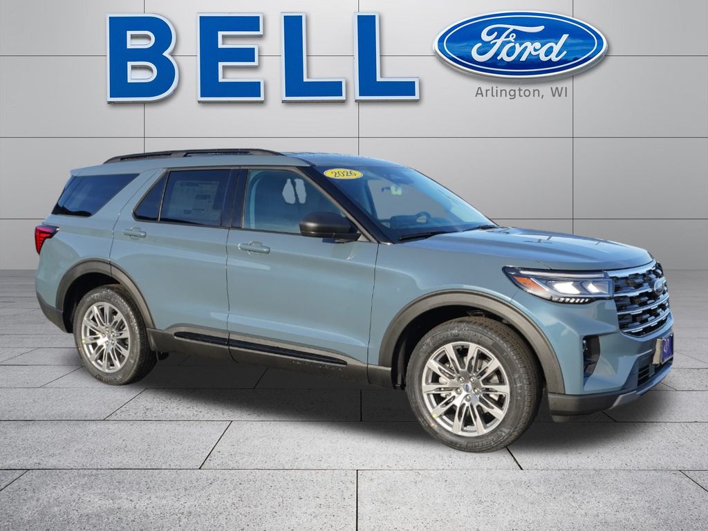 2026 Ford Explorer Active's photo