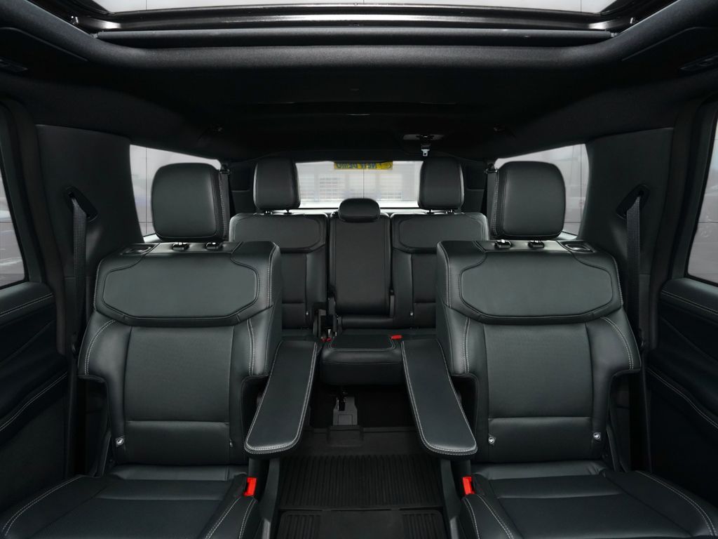 2025 Ford Expedition MAX Platinum - Photo 33