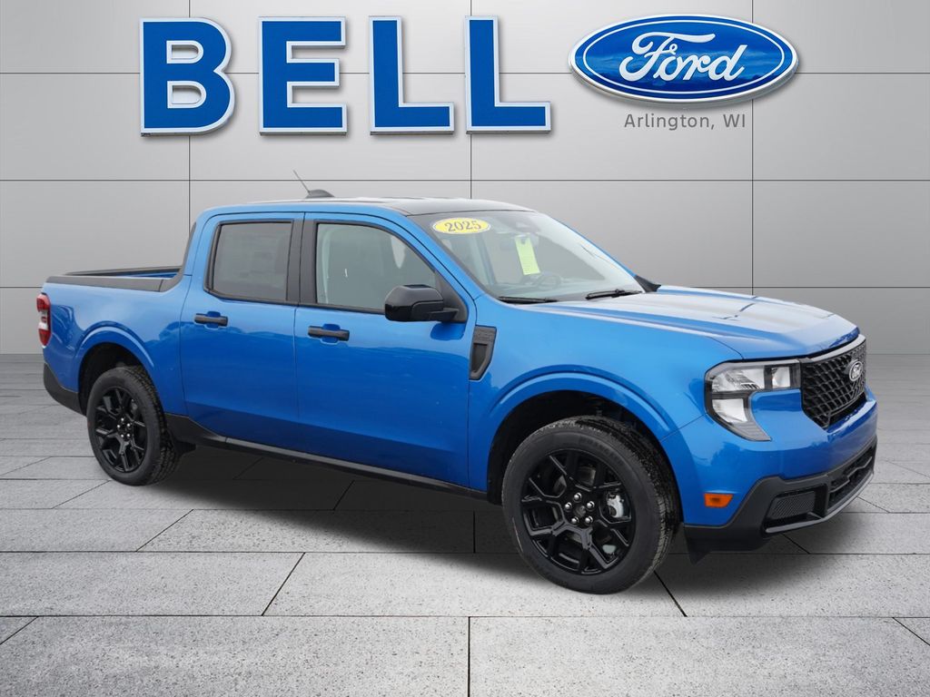 2025 Ford Maverick XLT's photo