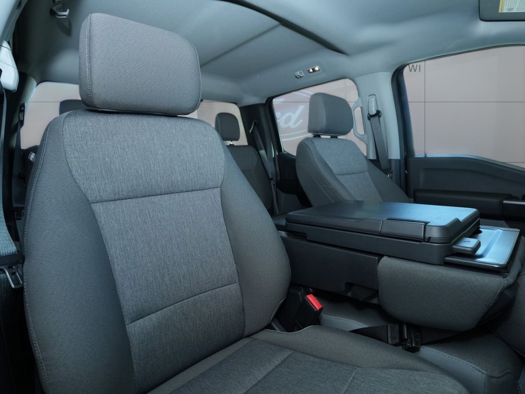 2025 Ford F-150 XL - Photo 21