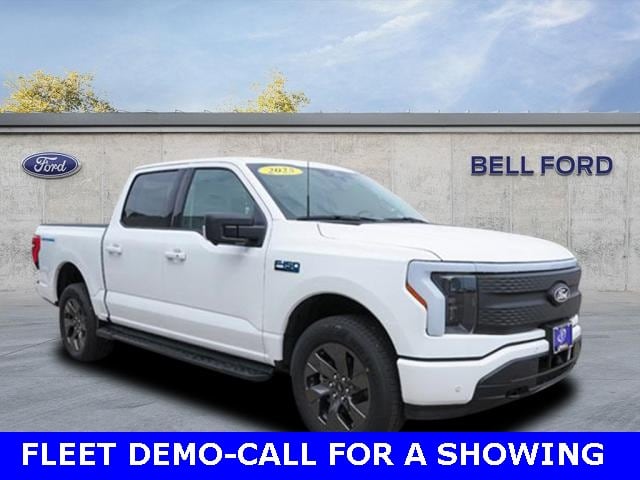 2025 Ford F-150 Lightning Flash's photo