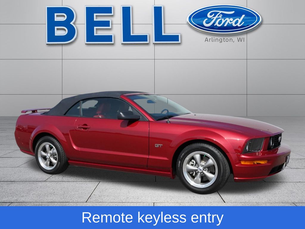 2006 Ford Mustang GT Premium's photo