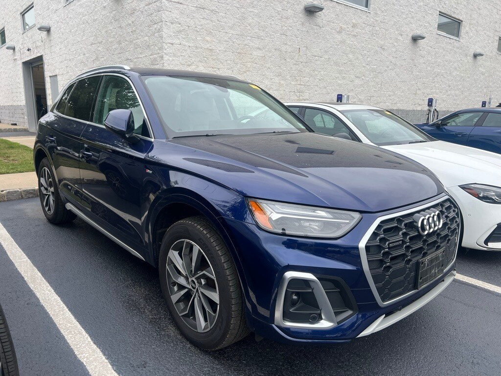 2022 Audi Q5 45 S line Premium photo 3